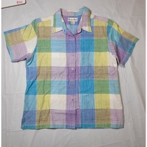 Womens Dressbarn short sleeve button up blouse. Size‎ Large. Multicolor.